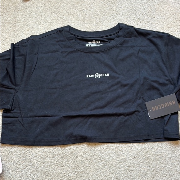 NWT Raw Gear Cropped  Black and Pink T-Shirt Set hat - Picture 3 of 4